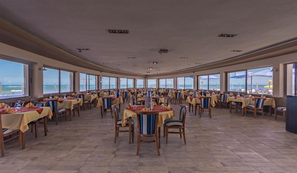 Hotel Tropicana Casablanca Kültér fotó